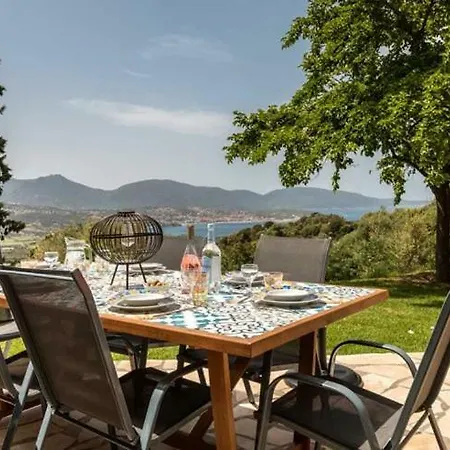 Olmeto Sleeps 6 Pool Air Con Wifi *